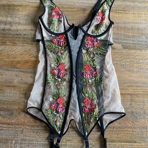 Victoria’s Secret Designer Merry Widow Corset 34B